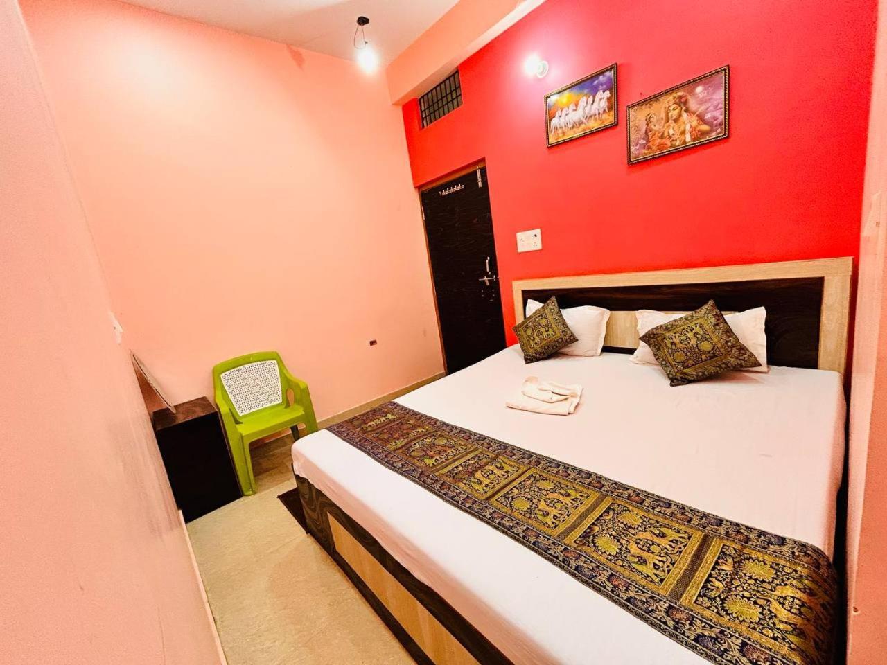 Hotel Suvidha Guest House - Varanasi — Photos 1